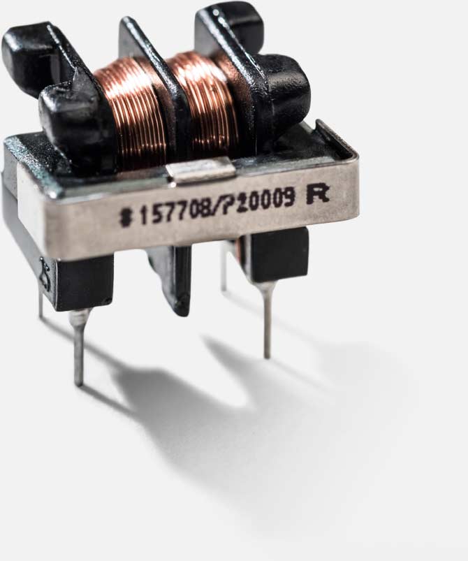 UU9.8 / 4P / Horizontal